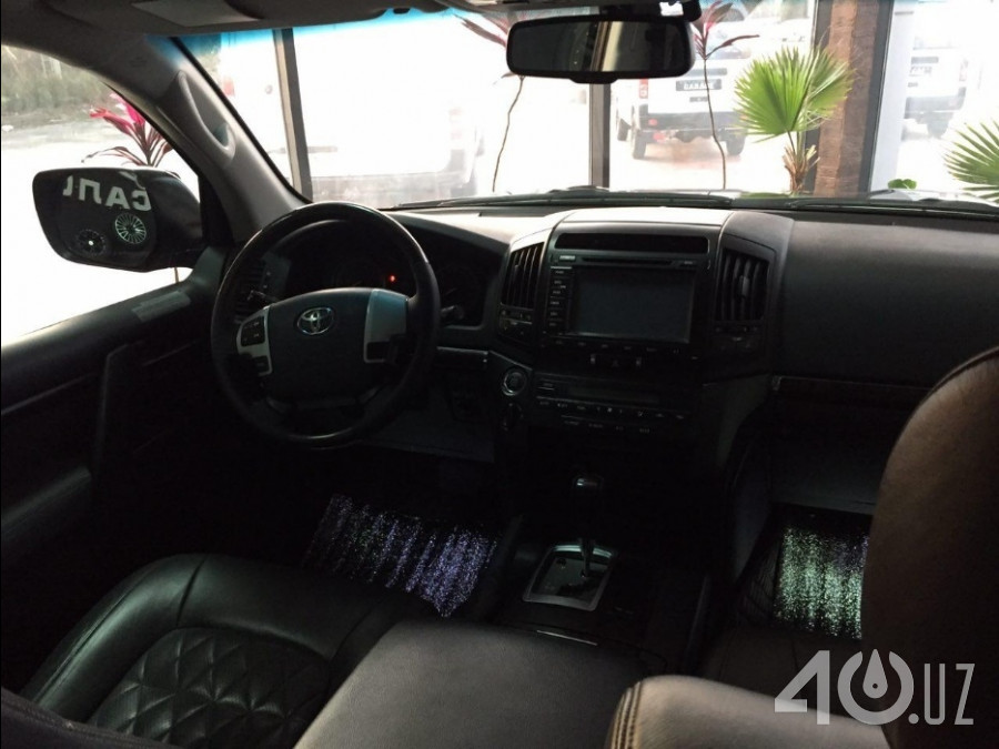 Toyota Land Cruiser 200 Series Рестайлинг 1
