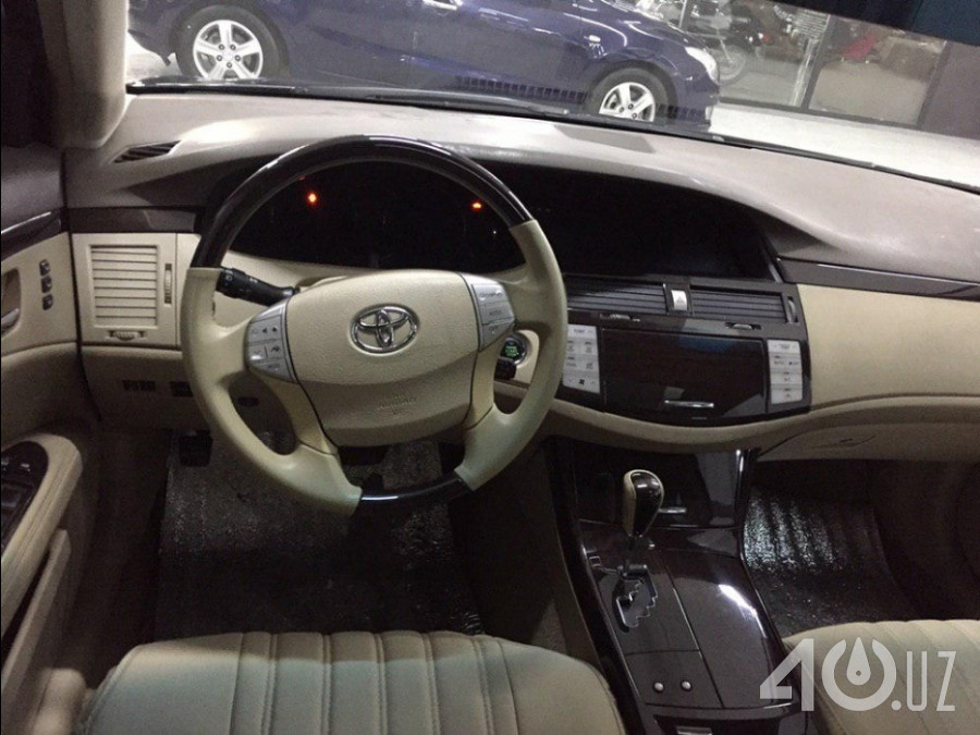 Toyota Avalon III