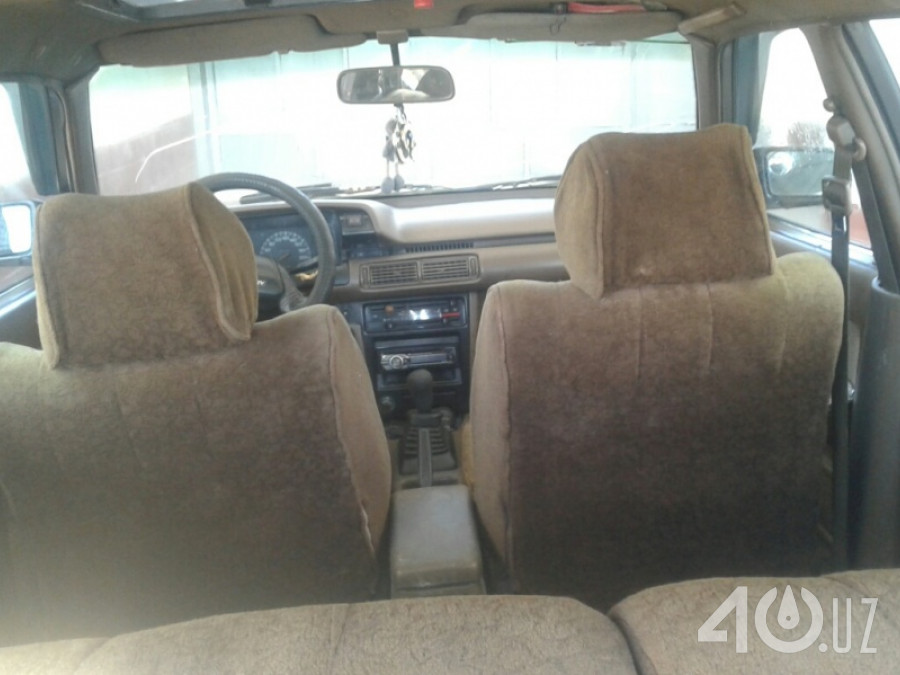 Toyota Camry II (V20)