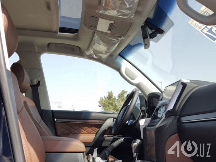 Toyota Land Cruiser 200 Series Рестайлинг 2