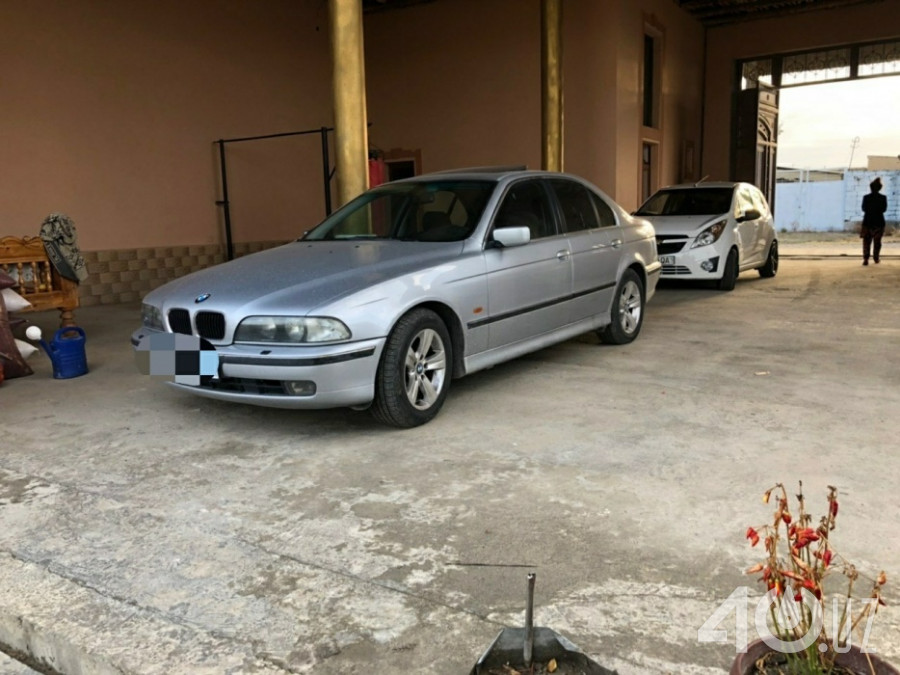 BMW M5 III (E39)