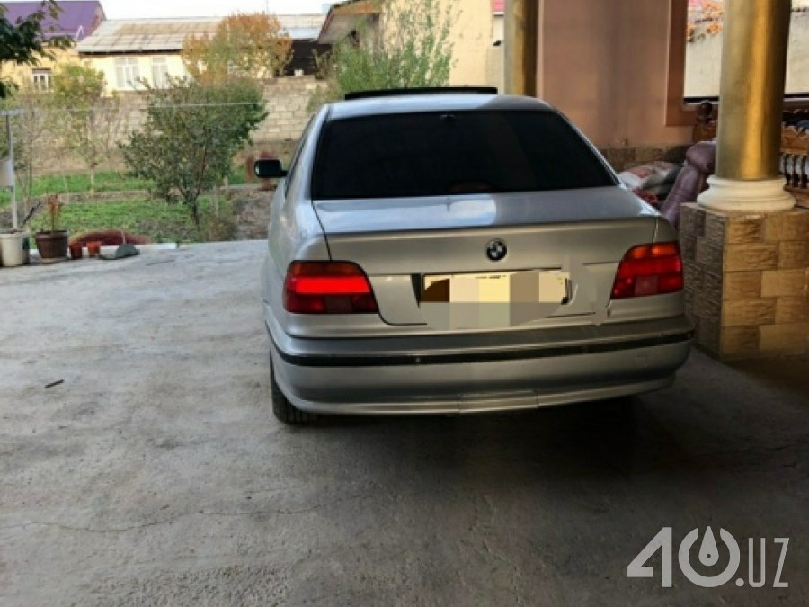 BMW M5 III (E39)
