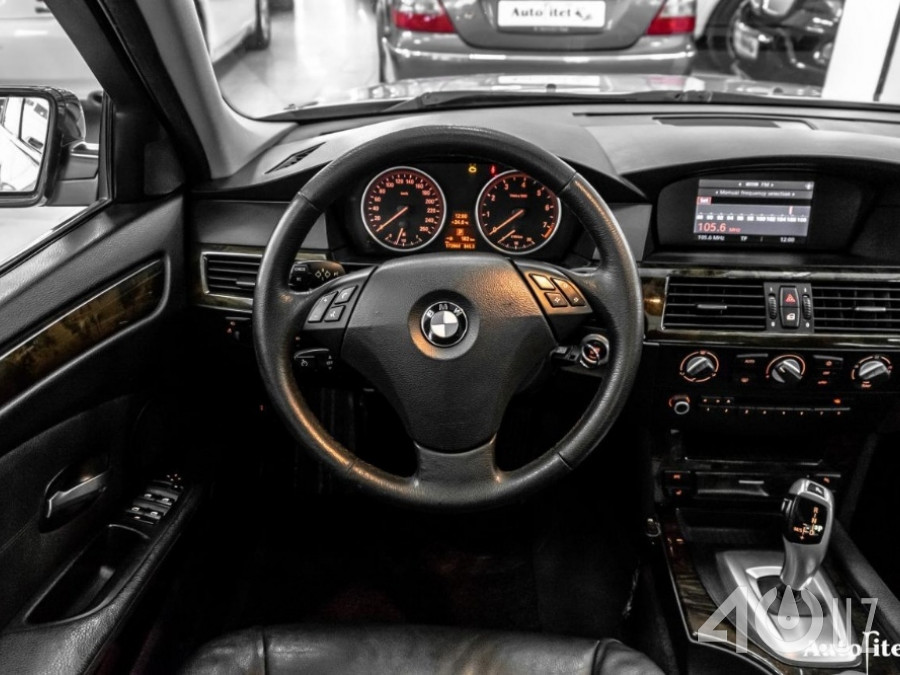 BMW 5 серия V (E60/E61)
