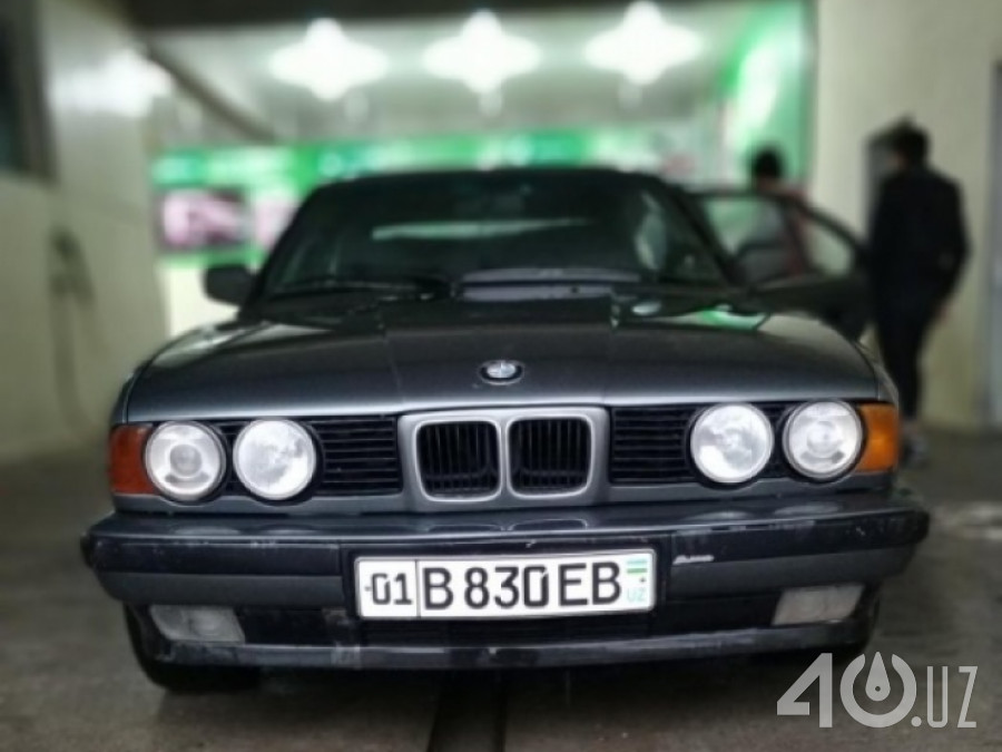 BMW M5 II (E34)
