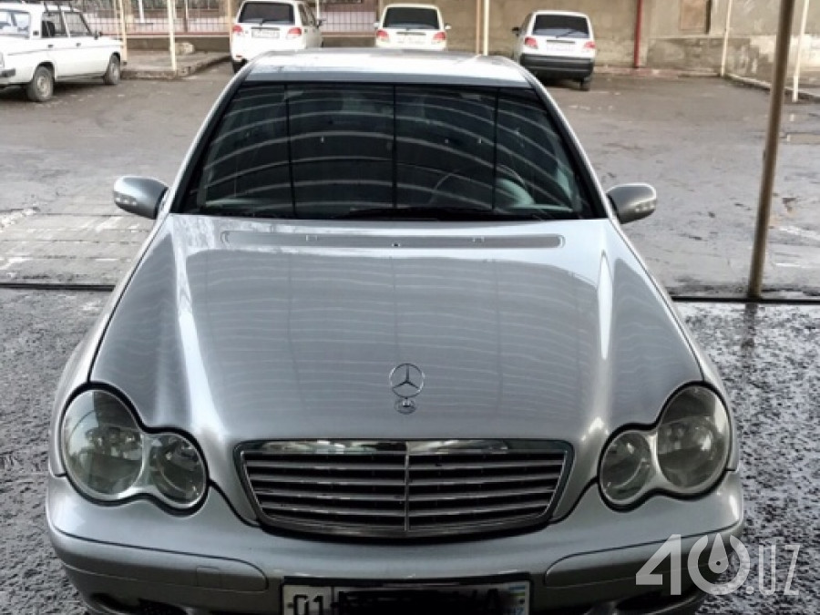 Mercedes-Benz C-klasse II (W203)