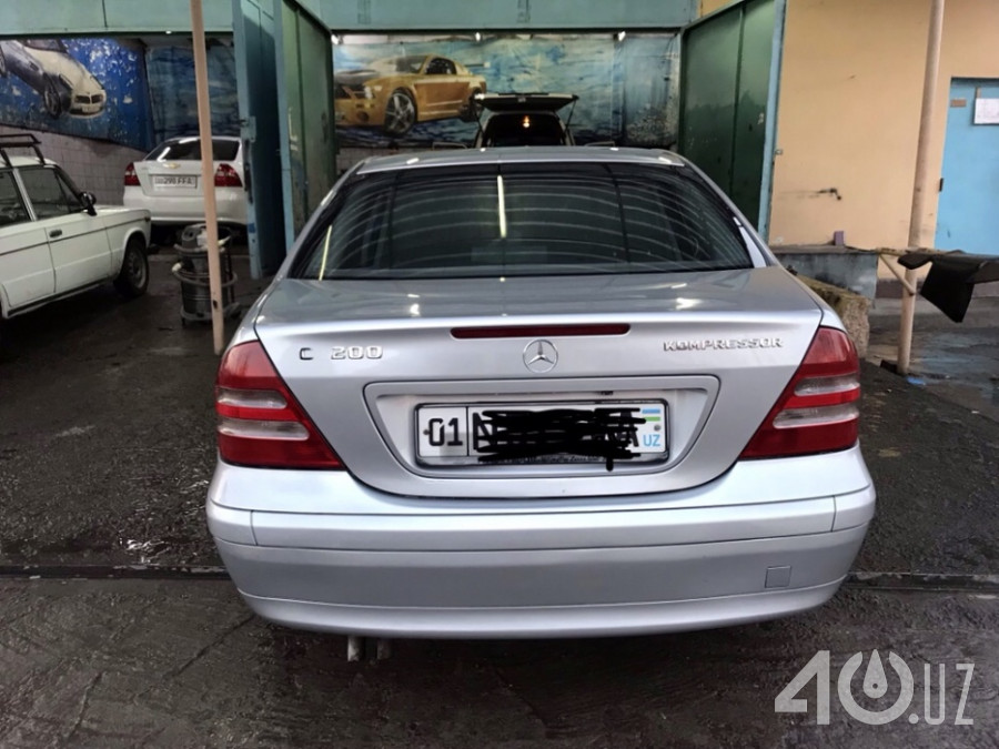 Mercedes-Benz C-klasse II (W203)