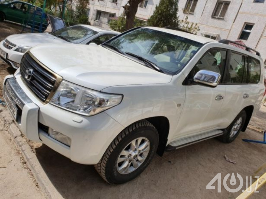 Toyota Land Cruiser 200 Series
