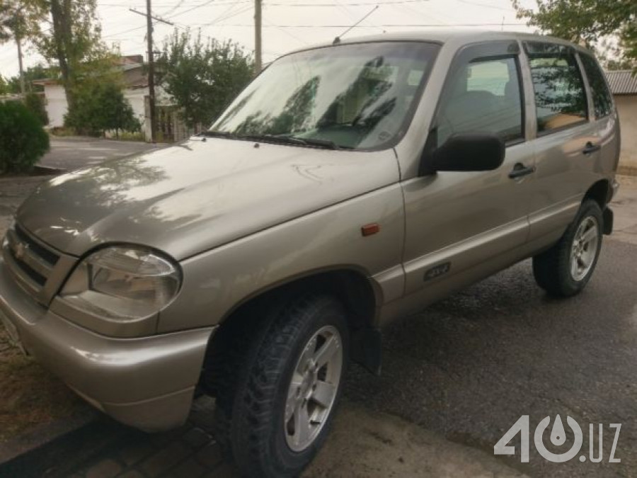 Chevrolet Niva I