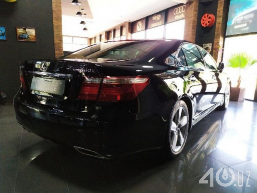 Lexus LS IV