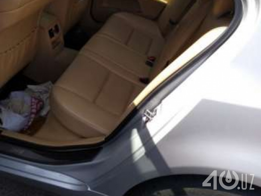 BMW 5 серия V (E60/E61)
