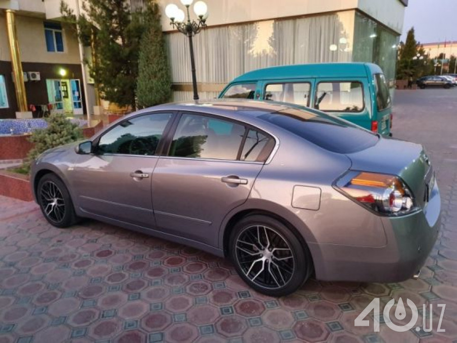 Nissan Altima IV (L32)