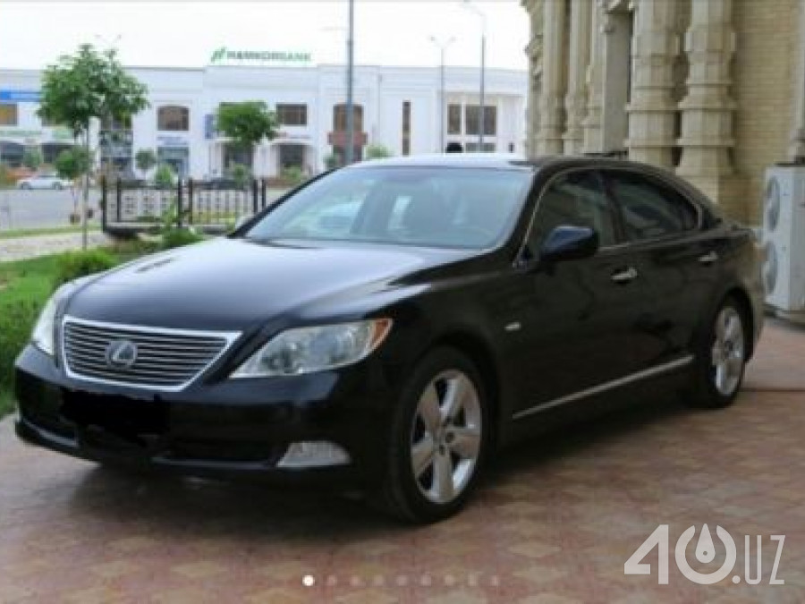 Lexus LS IV