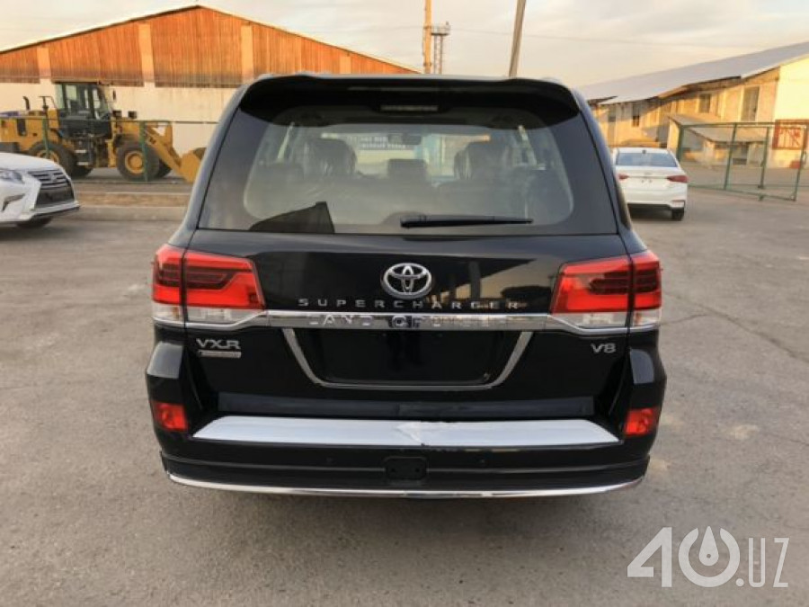 Toyota Land Cruiser 200 Series Рестайлинг 2