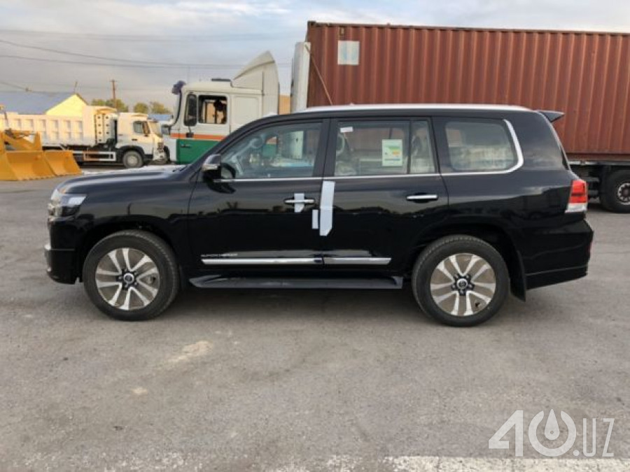Toyota Land Cruiser 200 Series Рестайлинг 2