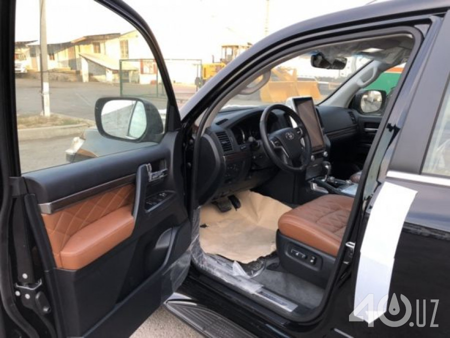 Toyota Land Cruiser 200 Series Рестайлинг 2
