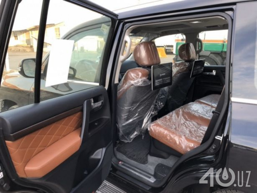 Toyota Land Cruiser 200 Series Рестайлинг 2