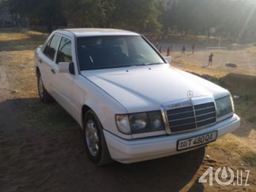 Mercedes-Benz W124