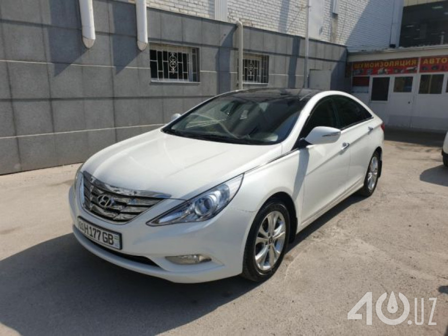 Hyundai Sonata VI (YF)