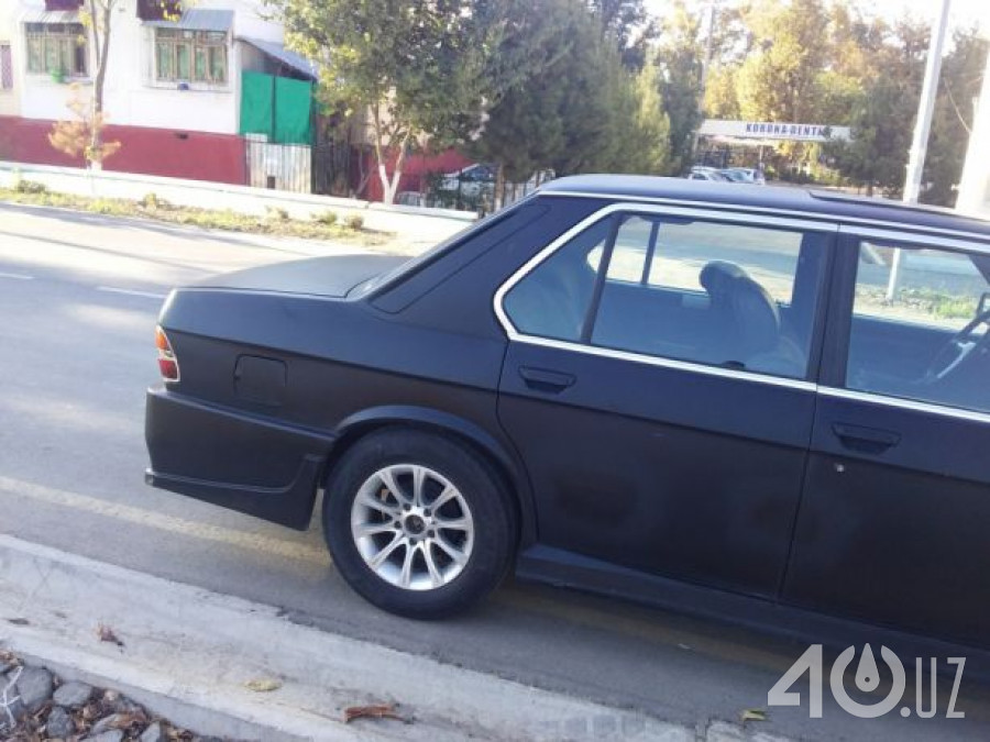 BMW 5 серия II (E28)
