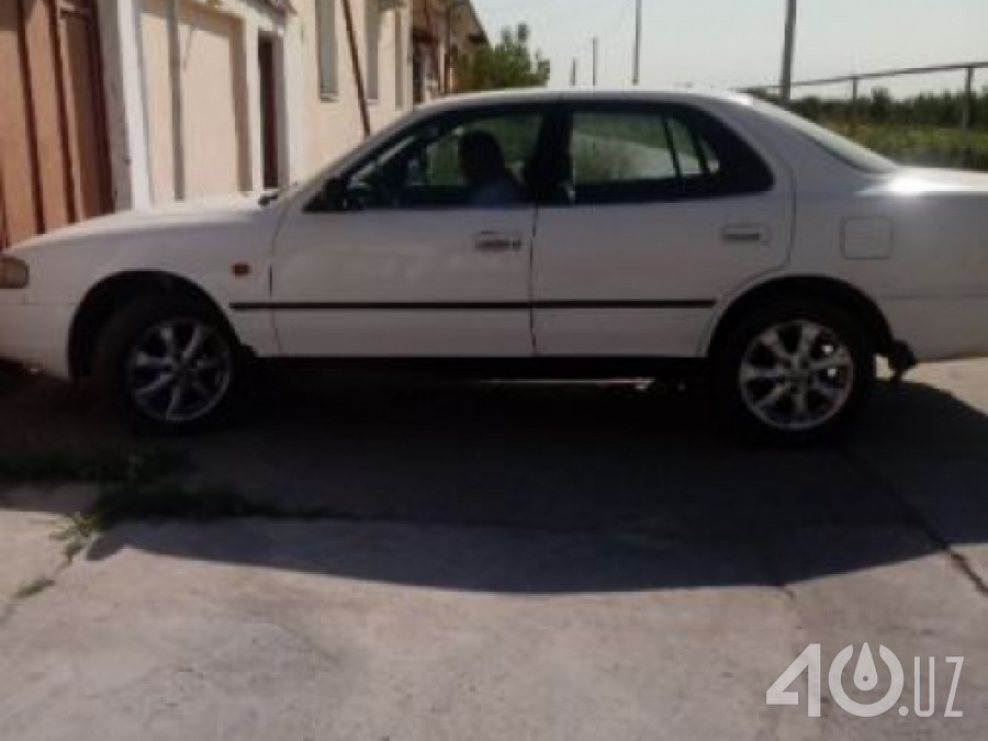Toyota Camry III (XV10)