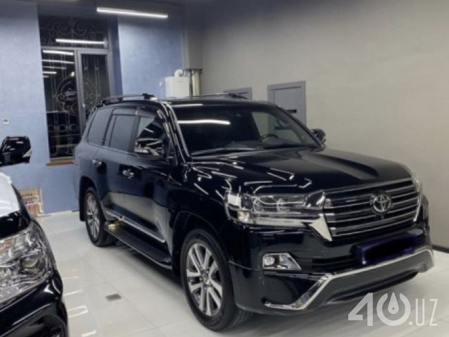 Toyota Land Cruiser 200 Series Рестайлинг 2