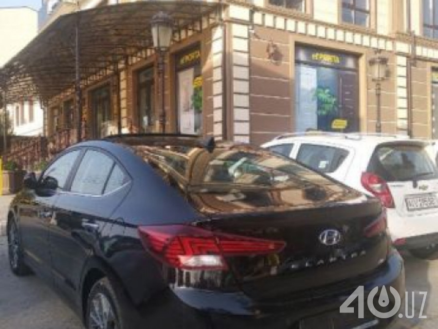 Hyundai Elantra VI (AD)