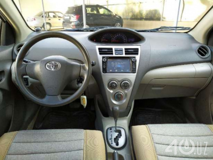 Toyota Yaris II