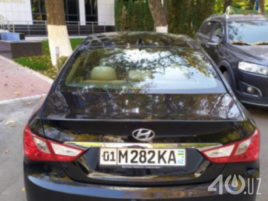 Hyundai Sonata VI (YF)