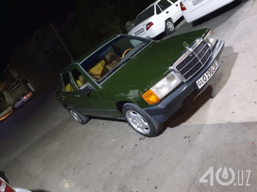 Mercedes-Benz 190 (W201)