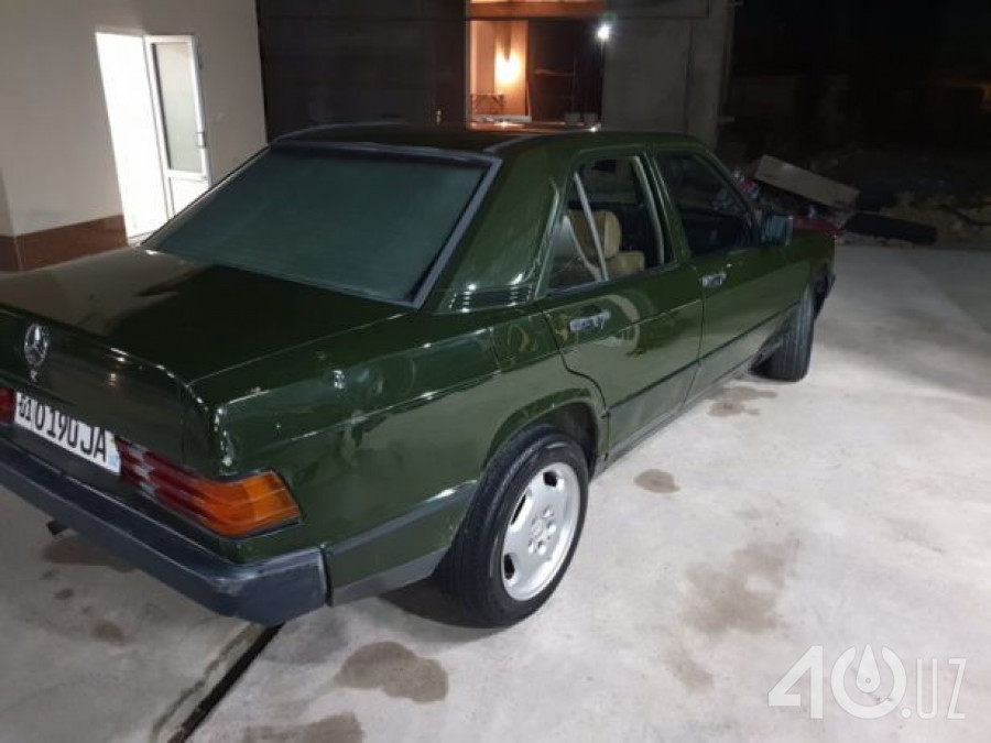 Mercedes-Benz 190 (W201)
