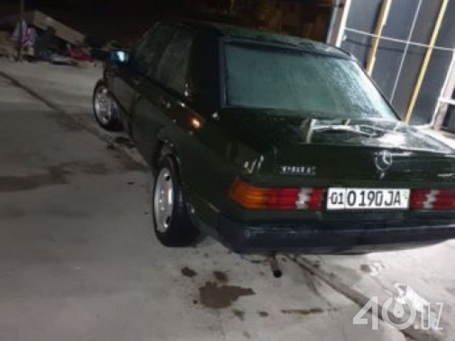 Mercedes-Benz 190 (W201)
