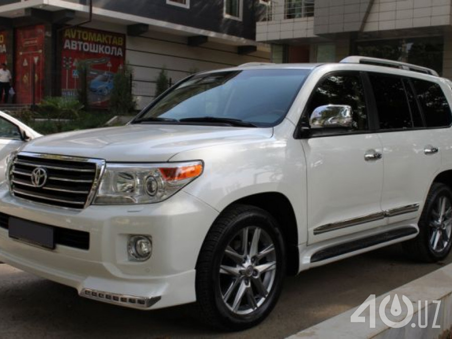 Toyota Land Cruiser 200 Series Рестайлинг 1