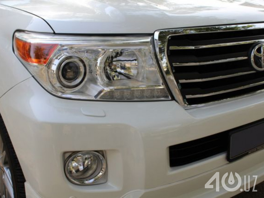 Toyota Land Cruiser 200 Series Рестайлинг 1