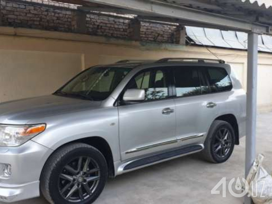 Toyota Land Cruiser 200 Series Рестайлинг 1