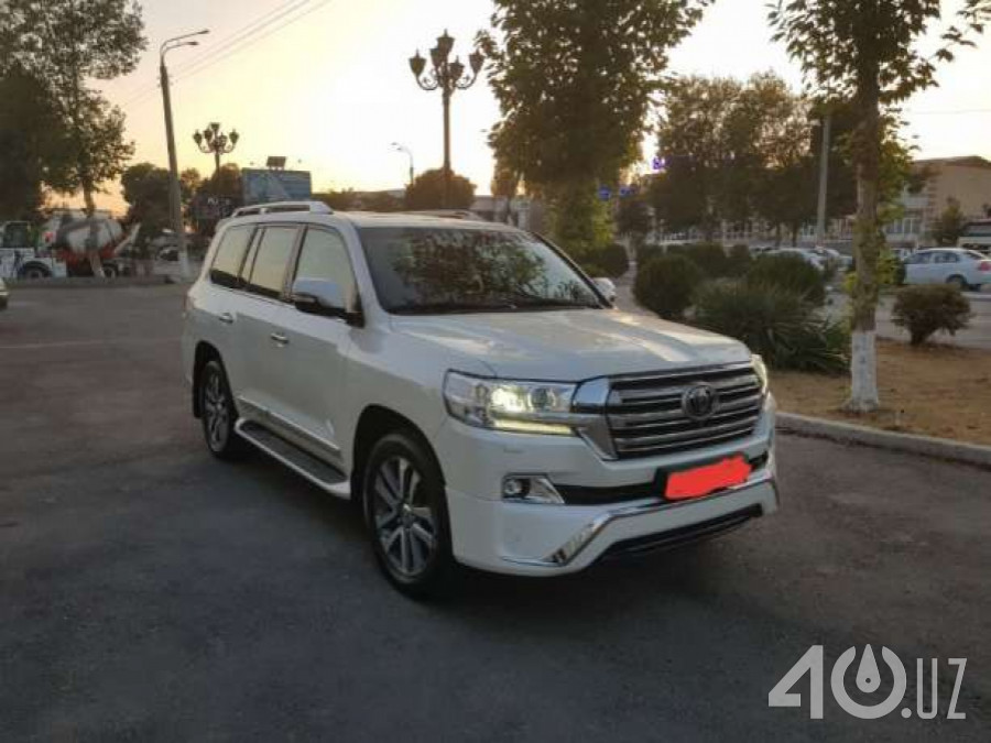 Toyota Land Cruiser 200 Series Рестайлинг 2