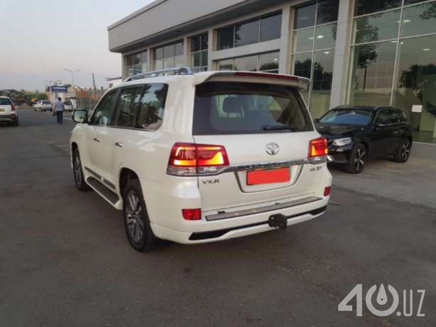 Toyota Land Cruiser 200 Series Рестайлинг 2