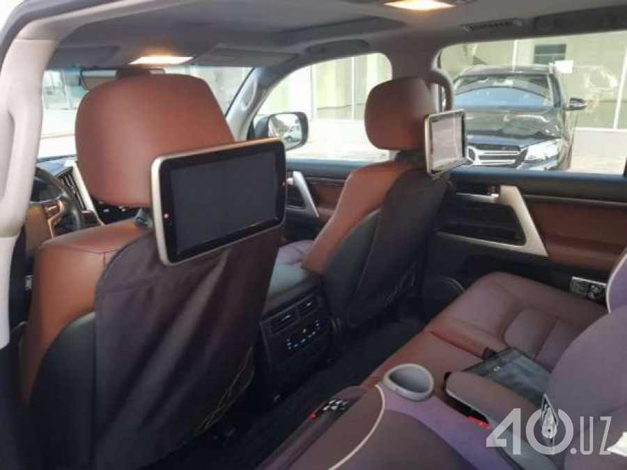 Toyota Land Cruiser 200 Series Рестайлинг 2