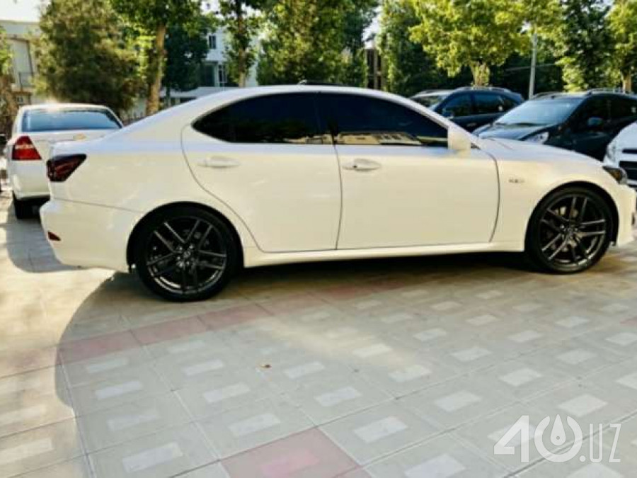 Lexus IS II