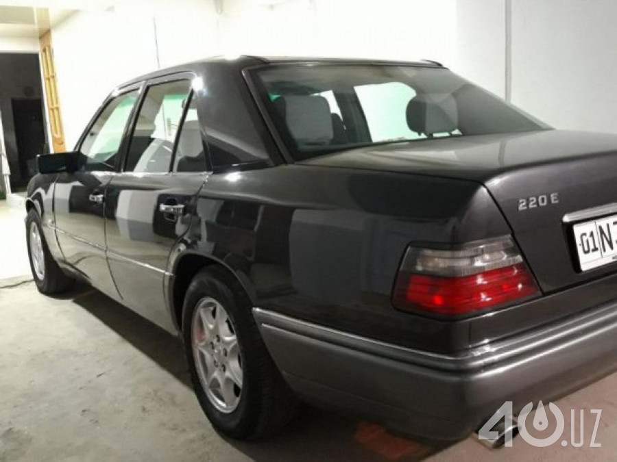 Mercedes-Benz E-klasse I (W124)