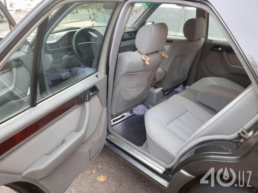 Mercedes-Benz E-klasse I (W124)