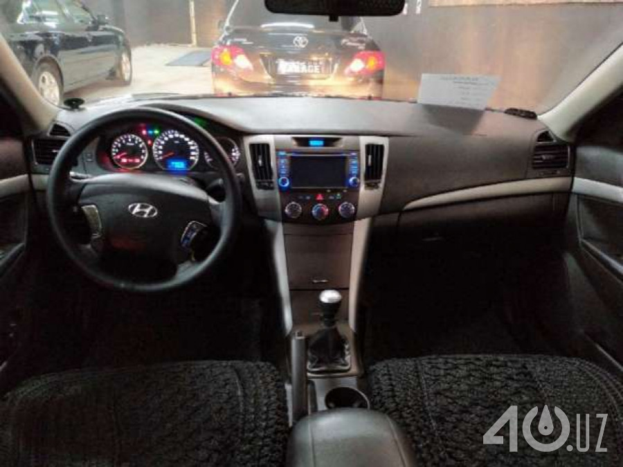 Hyundai Sonata V (NF)