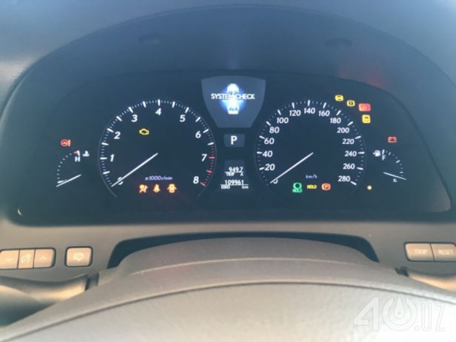 Lexus LS IV