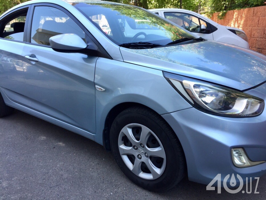 Hyundai Accent IV