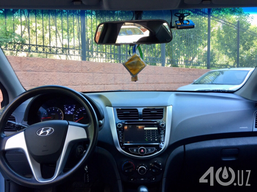 Hyundai Accent IV