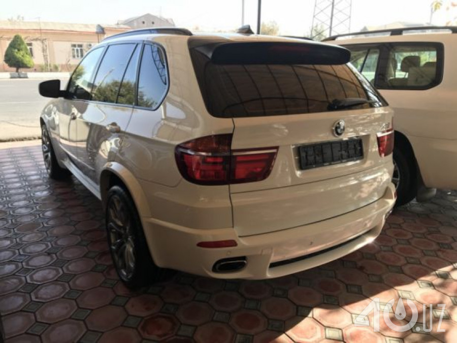 BMW X5 II (E70)