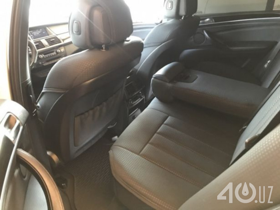 BMW X5 II (E70)