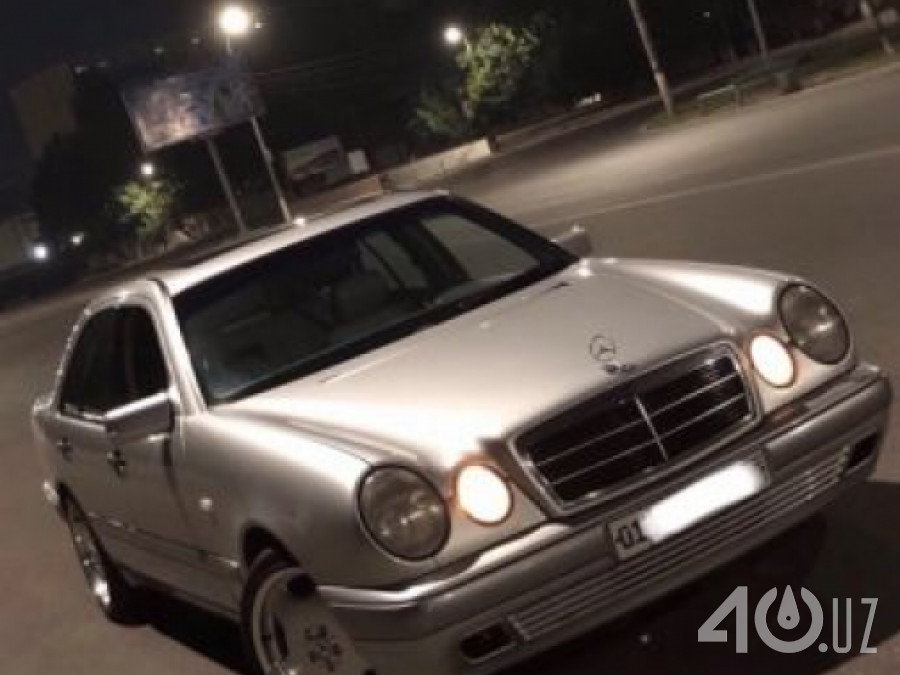 Mercedes-Benz E-klasse II (W210, S210)