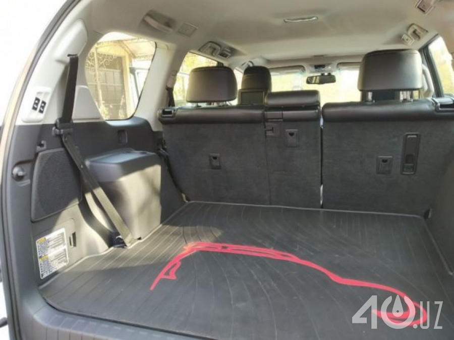 Lexus GX II
