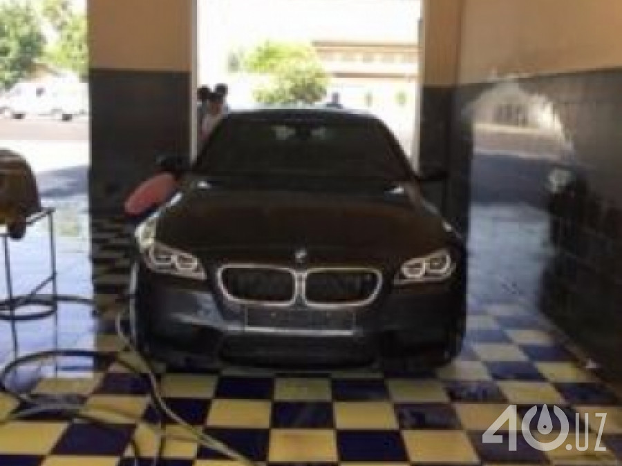 BMW M5 V (F10)