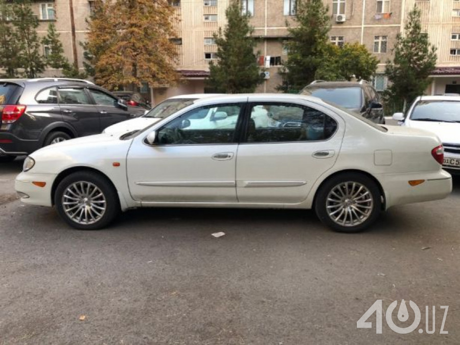 Nissan Maxima V (A33)